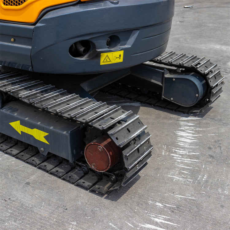 2.5 Ton HT-25C+ Mini Excavator image 13