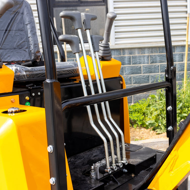 1.5 Ton HT-15 Mini Excavator image 9