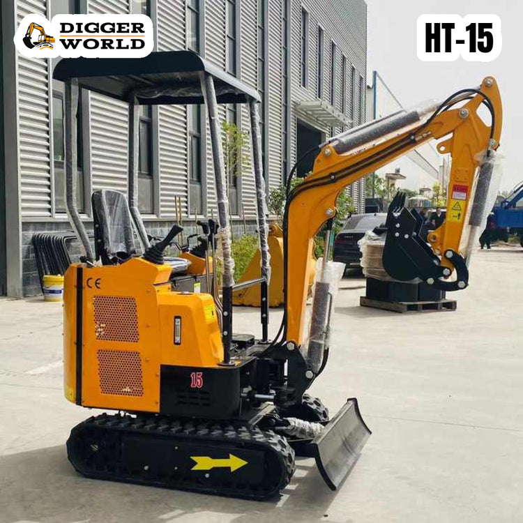 1.5 Ton HT-15 Mini Excavator image 3