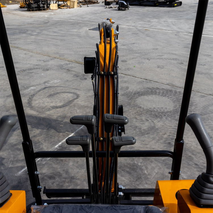 1.5 Ton HT-15 Mini Excavator image 7