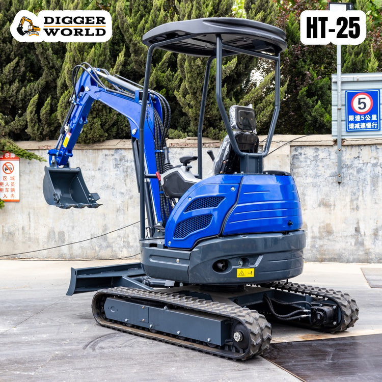 2.5 Ton HT-25 Mini Excavator image 4