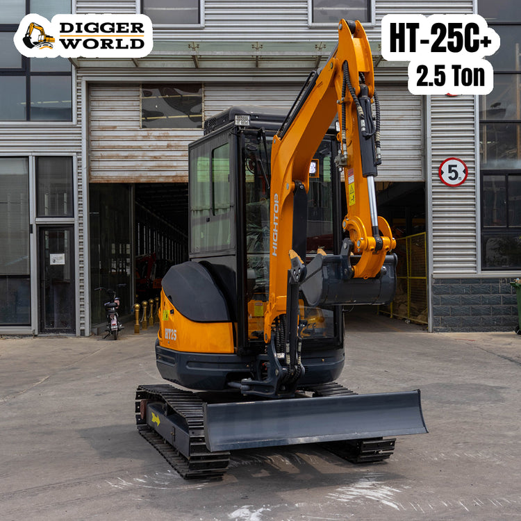 2.5 Ton HT-25C+ Mini Excavator image 4
