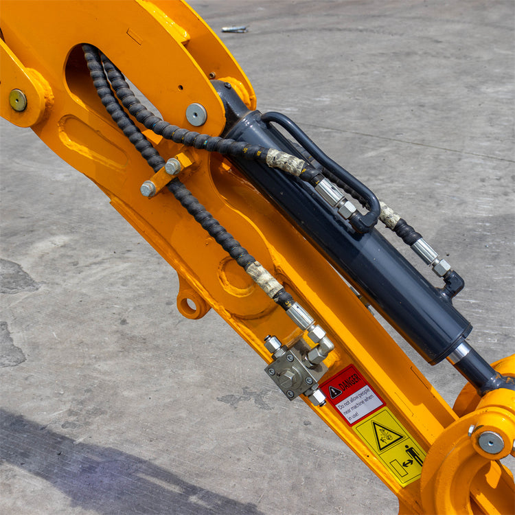 2.5 Ton HT-25C+ Mini Excavator image 12