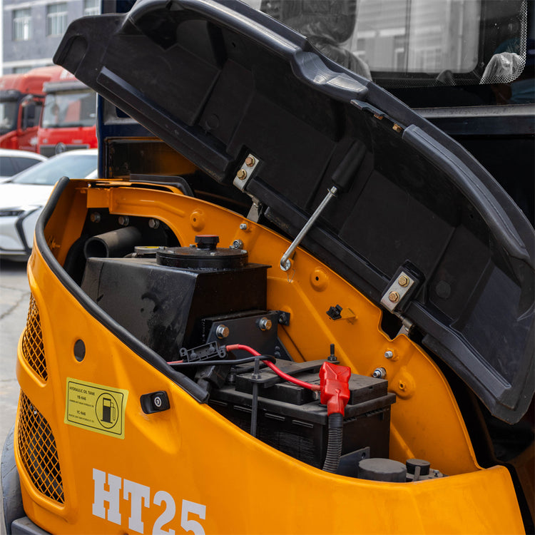 2.5 Ton HT-25C+ Mini Excavator image 10