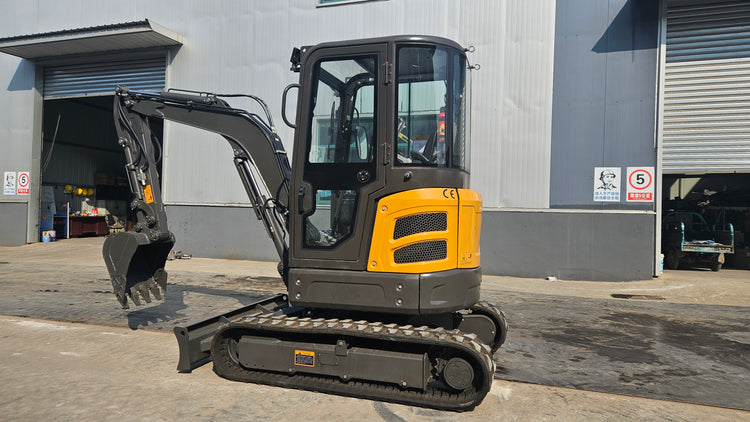LT-30 Mini Excavator