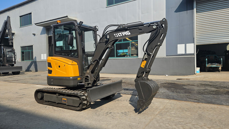 LT-30 Mini Excavator